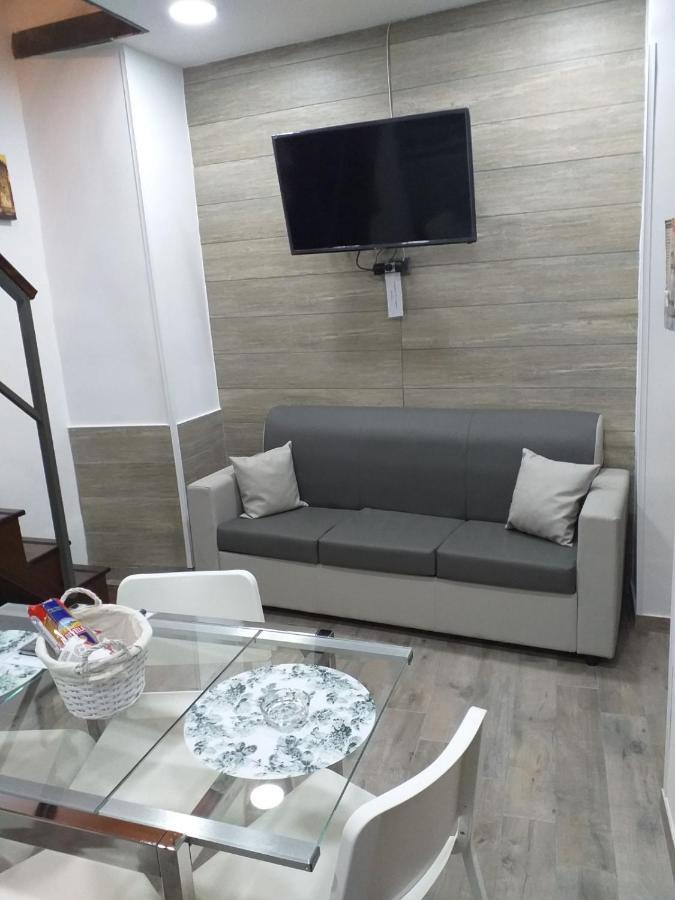 Sasy Jr House Via San Mattia 72 Appartement Napels Buitenkant foto