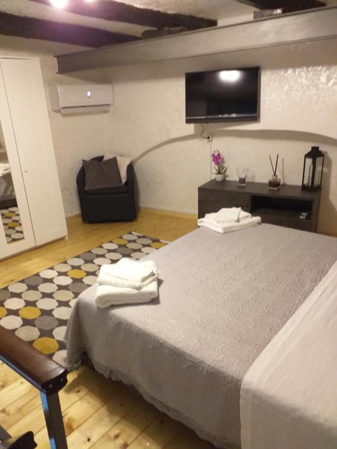 Sasy Jr House Via San Mattia 72 Appartement Napels Buitenkant foto